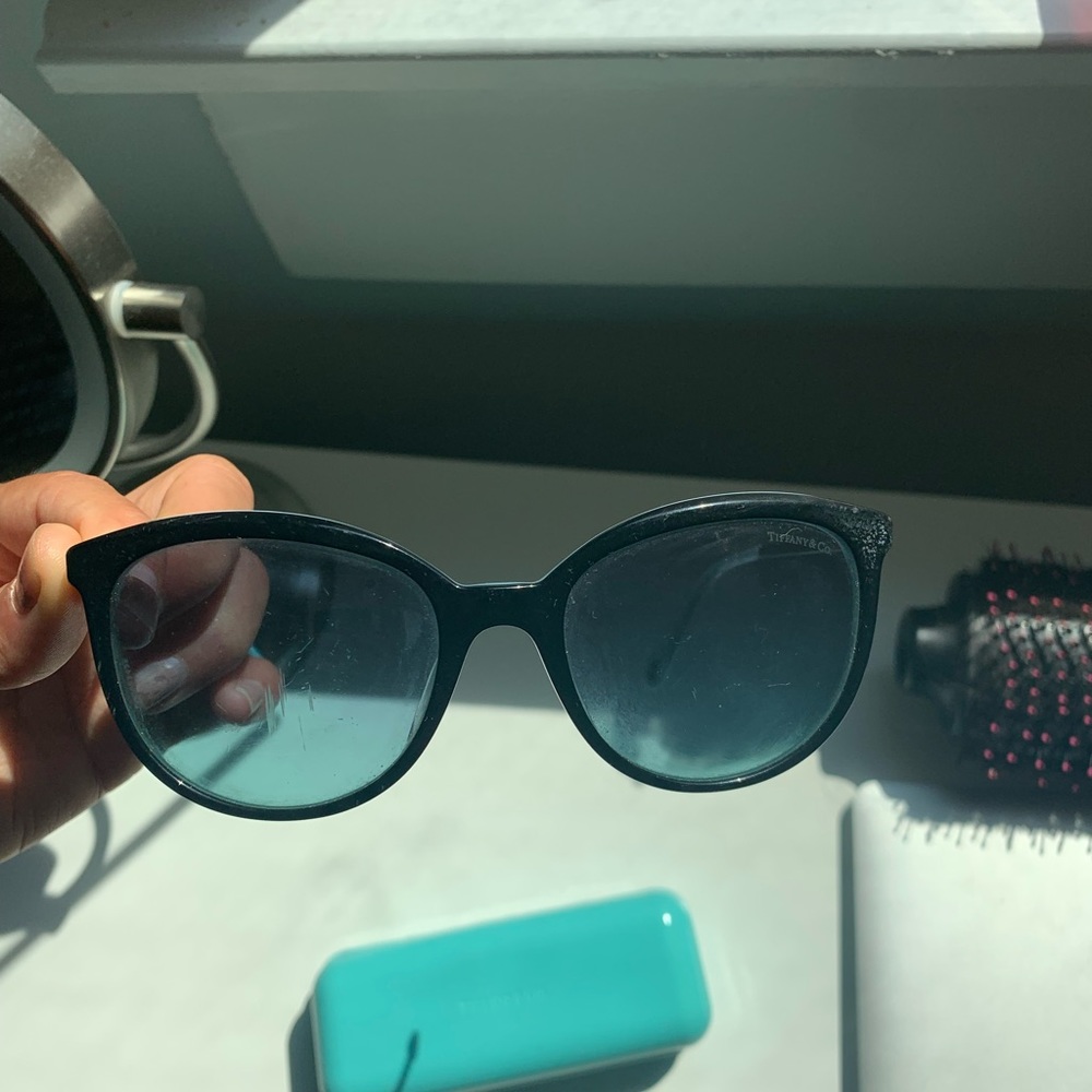 Tiffany sunglasses - Picture 2 of 5